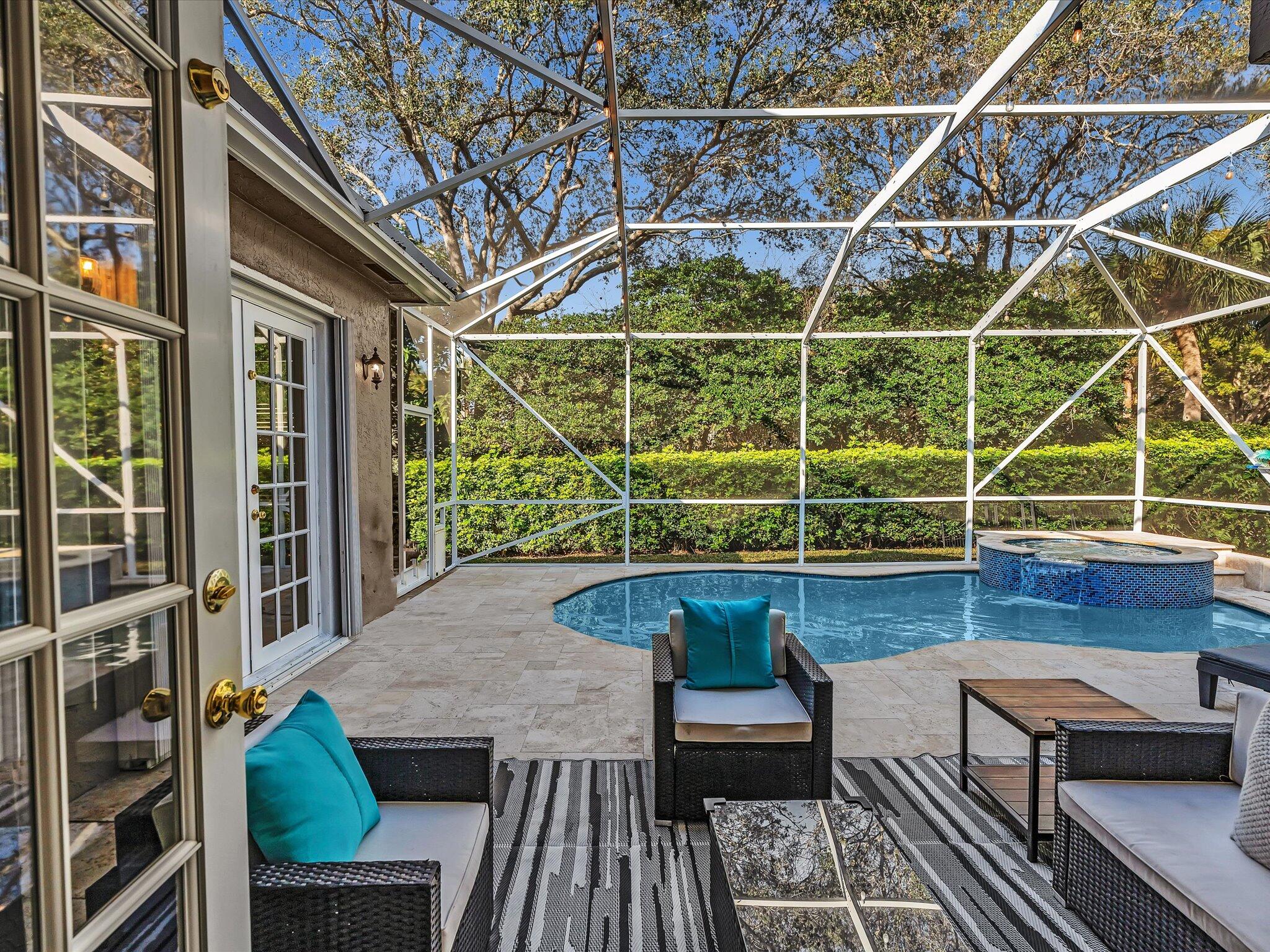 6419 Stonehurst Circle