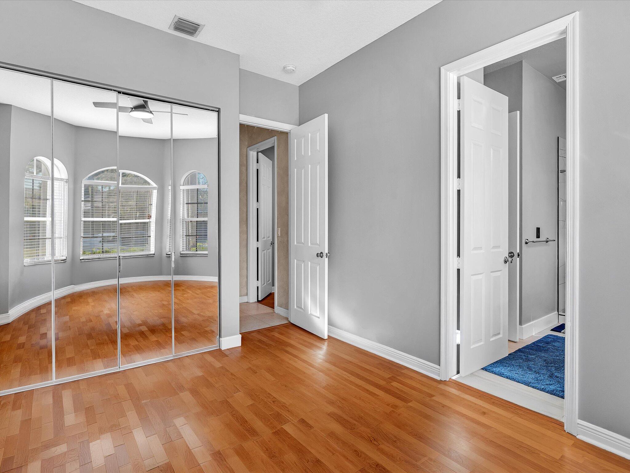 6419 Stonehurst Circle