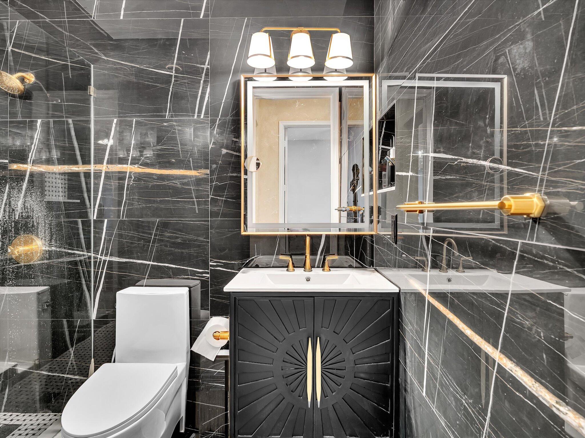 6419 Stonehurst Circle