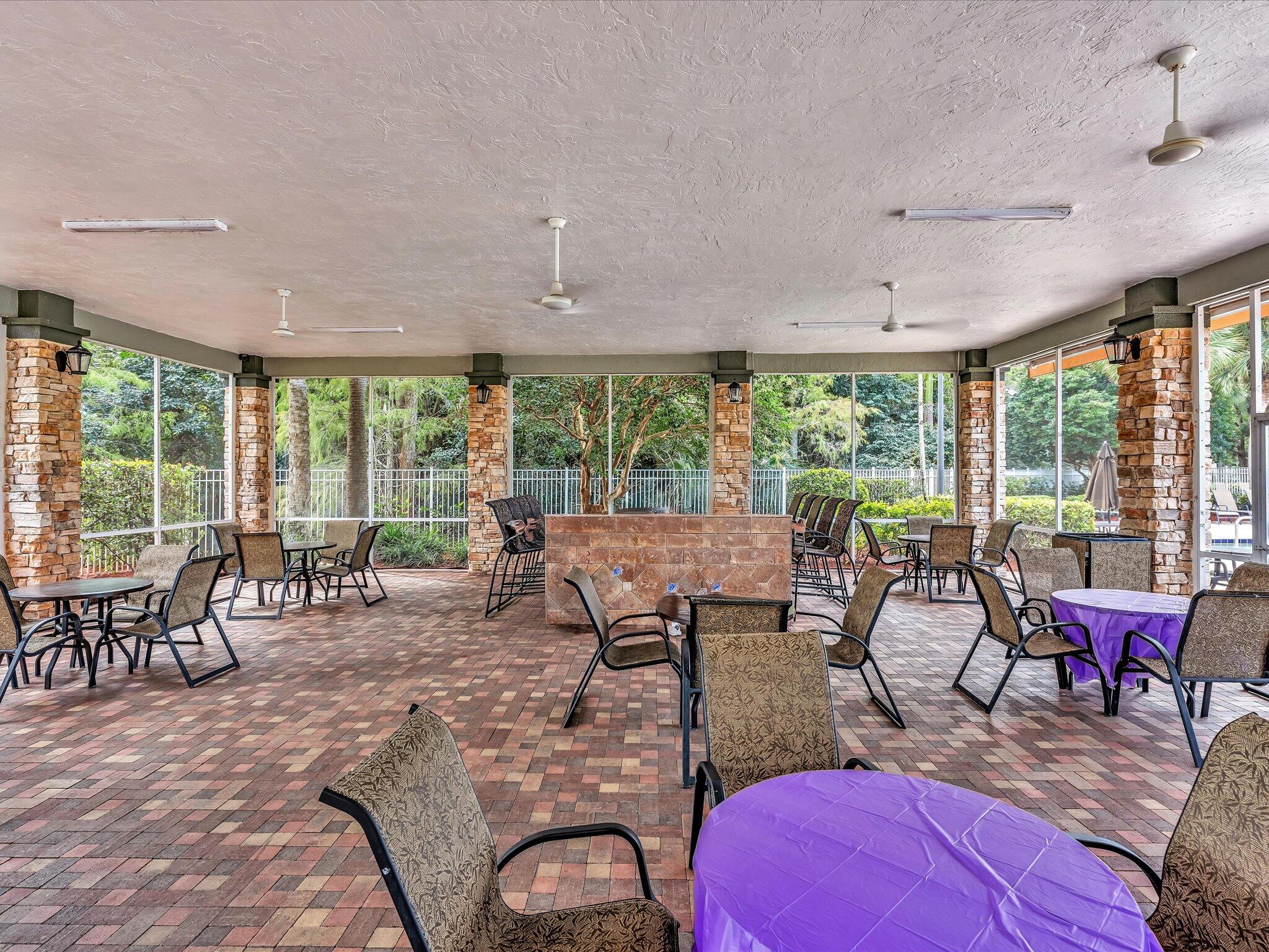 6419 Stonehurst Circle