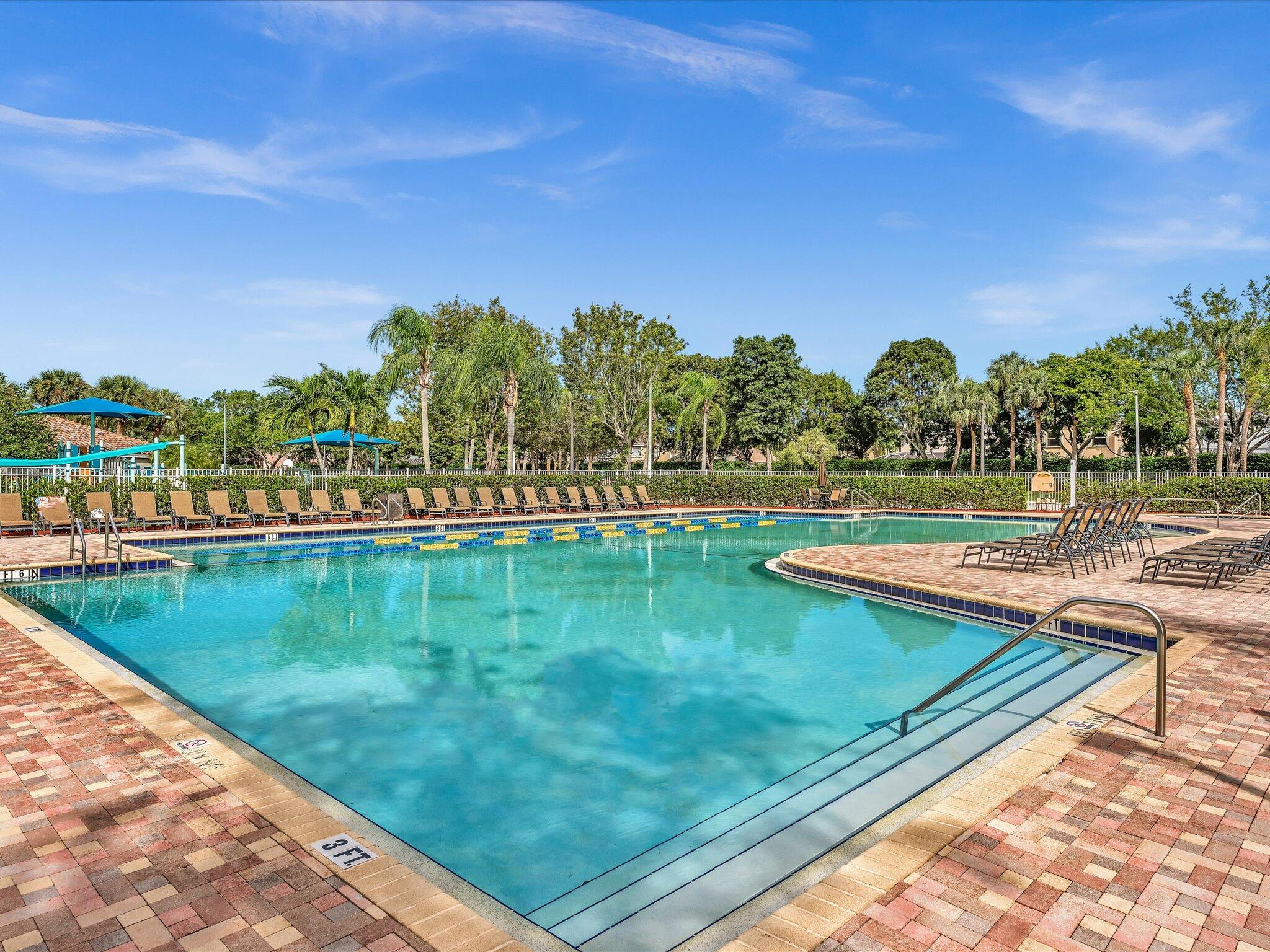 6419 Stonehurst Circle