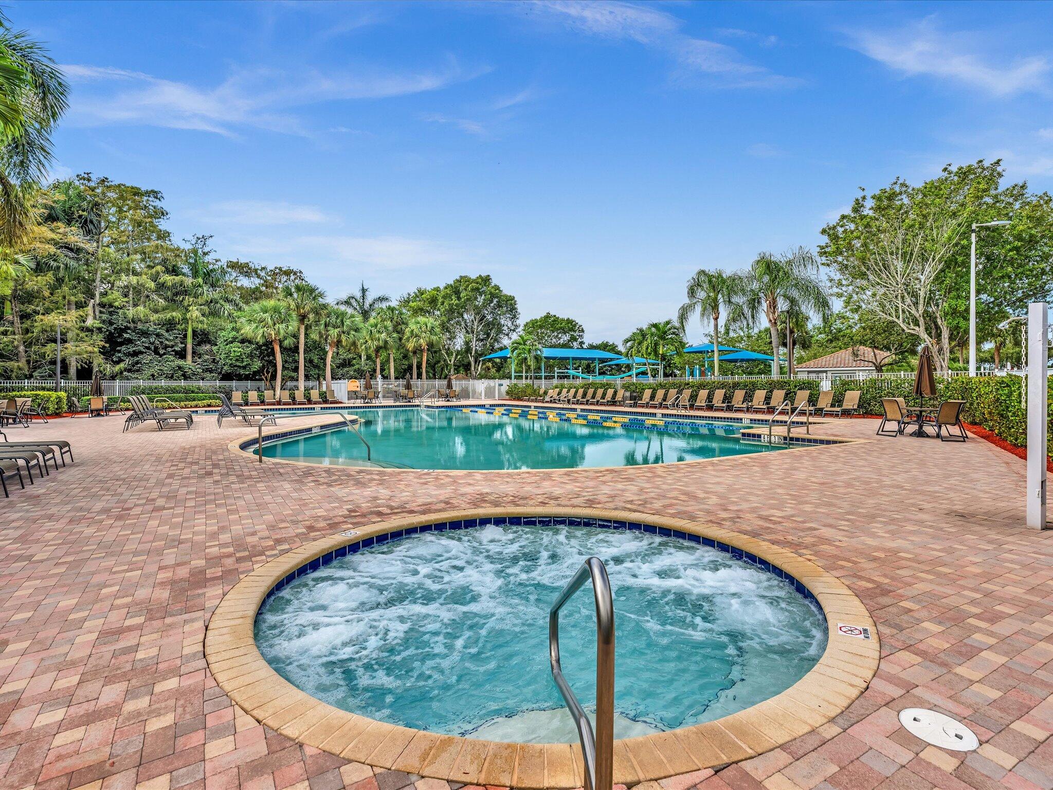 6419 Stonehurst Circle