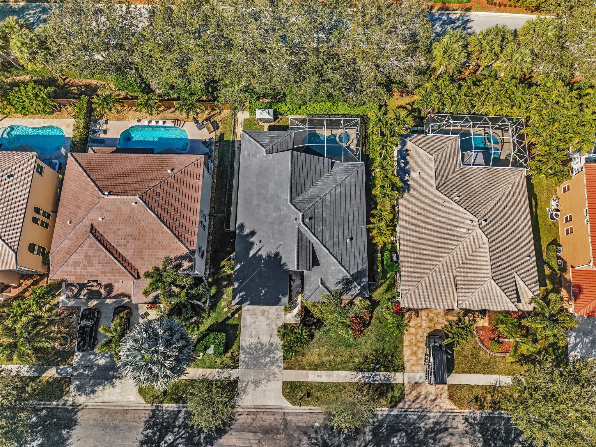 6419 Stonehurst Circle