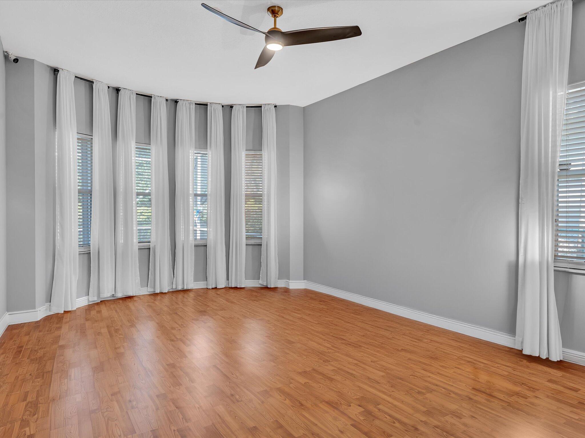 6419 Stonehurst Circle