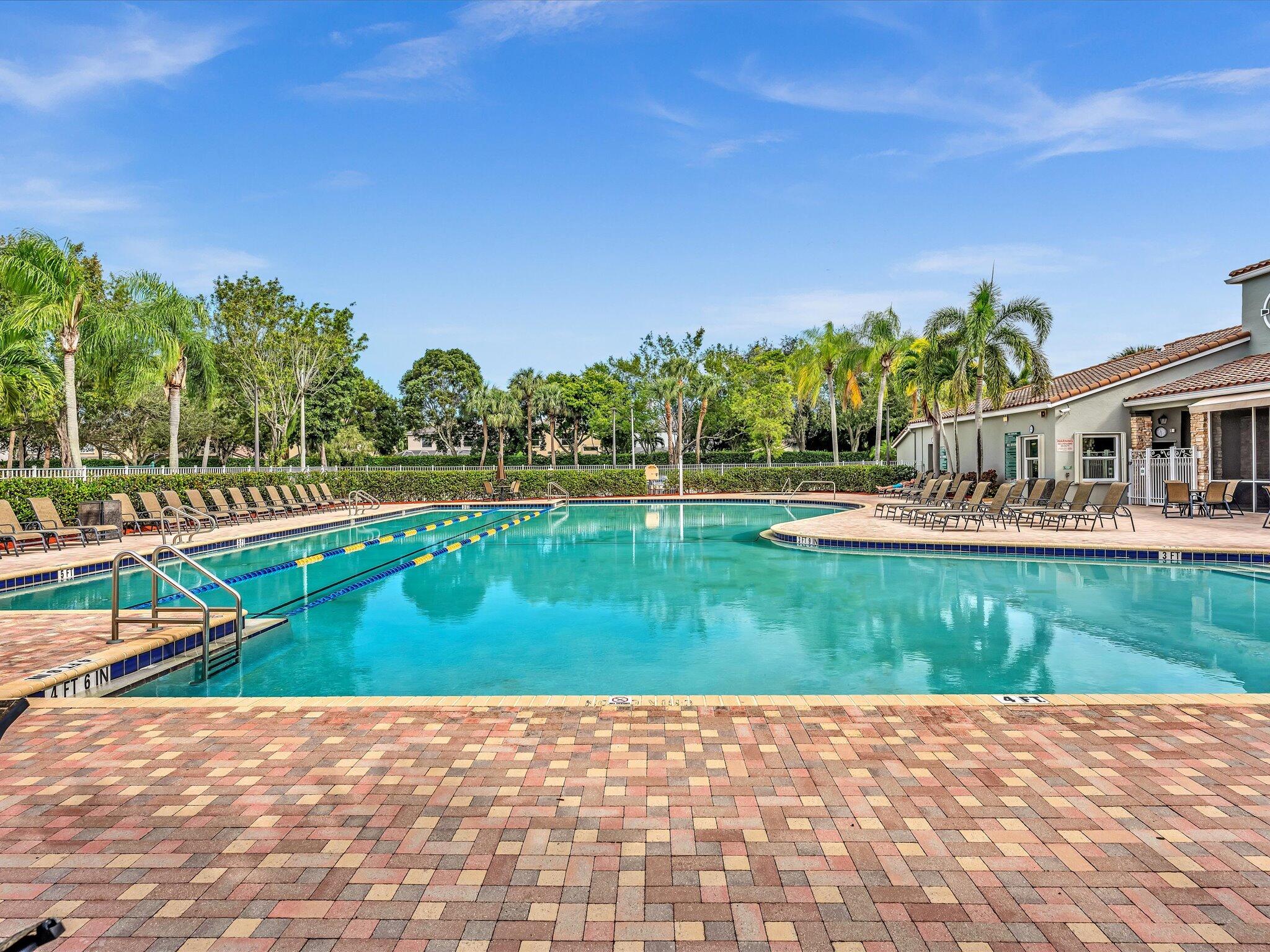 6419 Stonehurst Circle