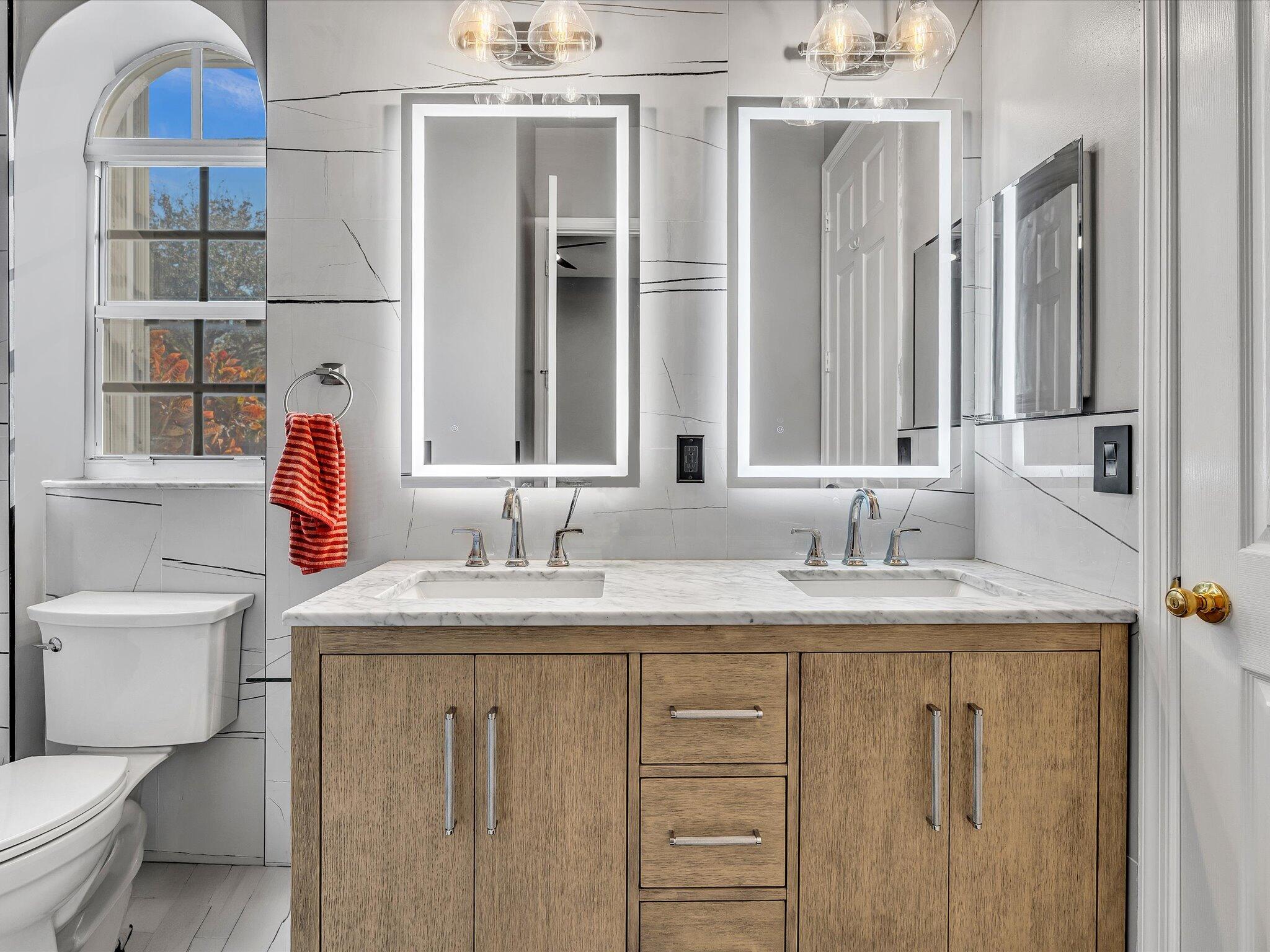 6419 Stonehurst Circle