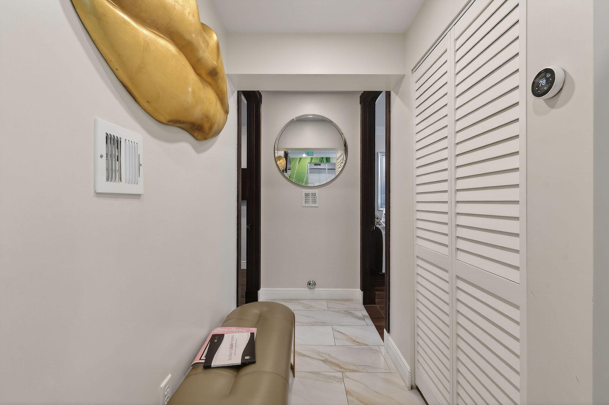 249 Peruvian Avenue 1811