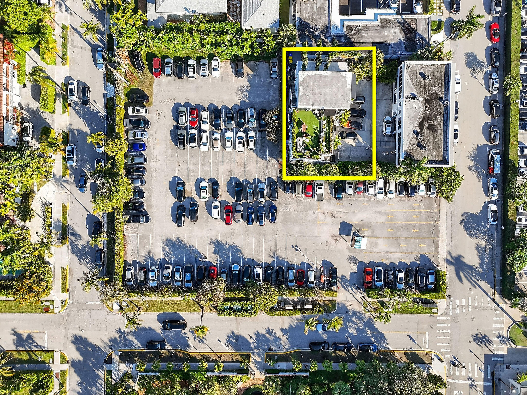 249 Peruvian Avenue 1811