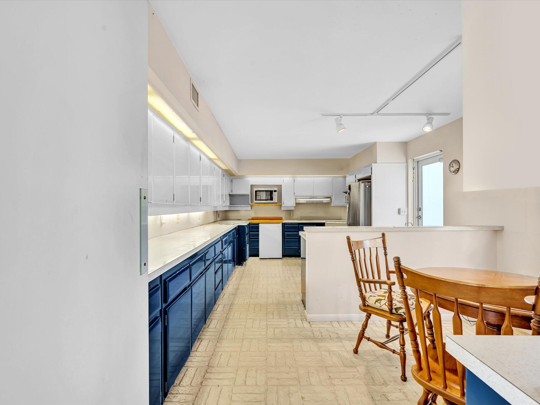 3500 S Ocean Boulevard 500