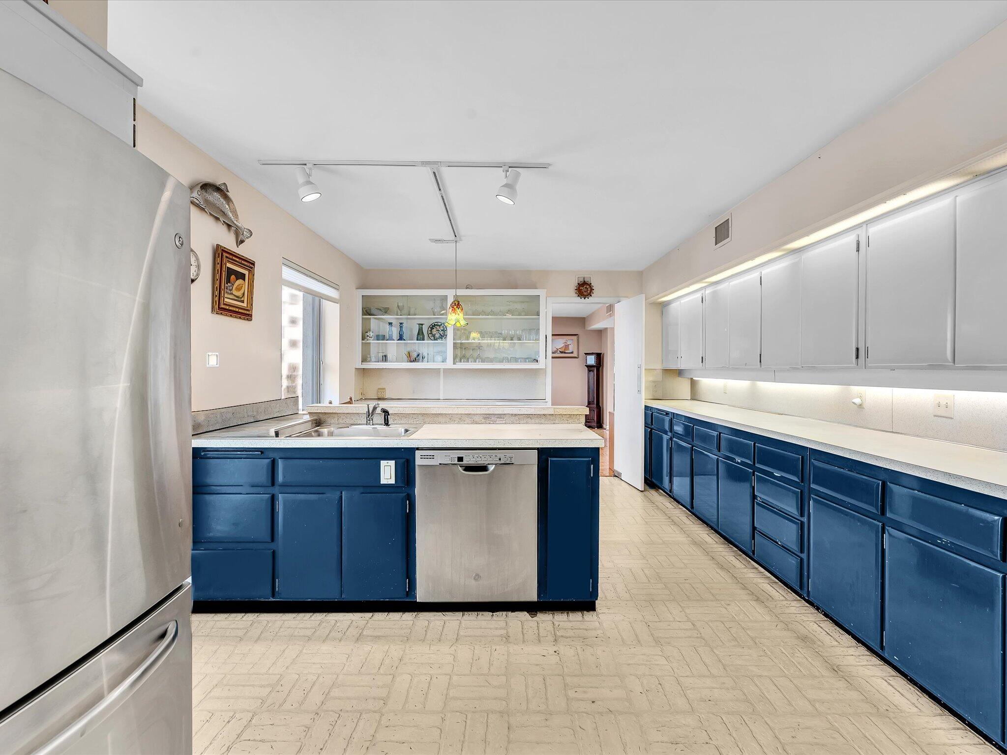 3500 S Ocean Boulevard 500