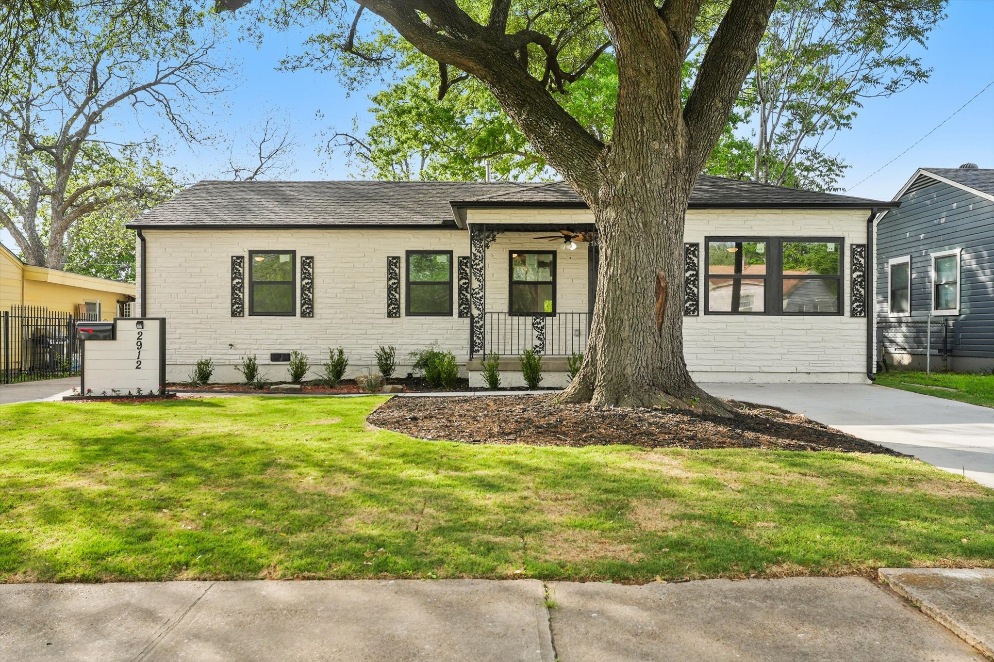 2912 Grayson Drive
