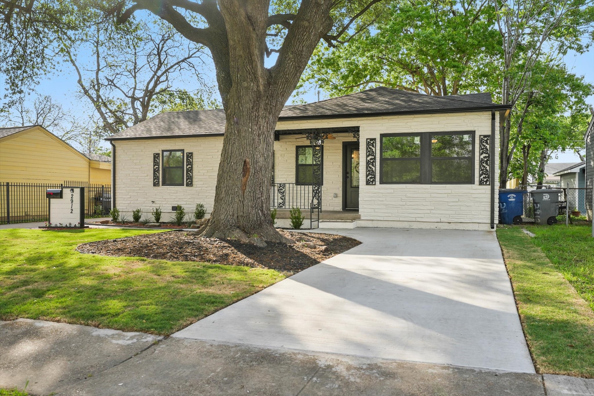 2912 Grayson Drive
