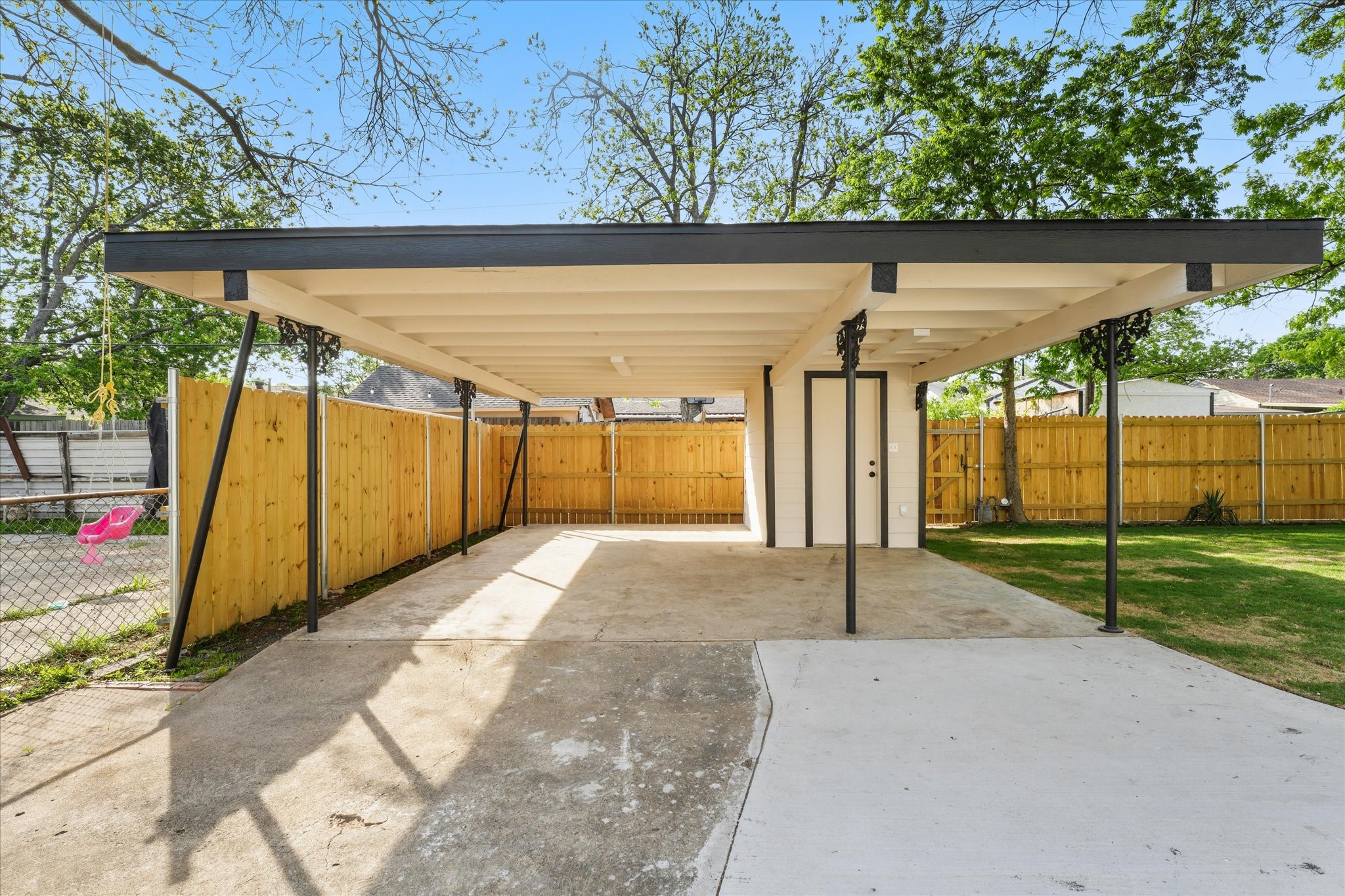 2912 Grayson Drive