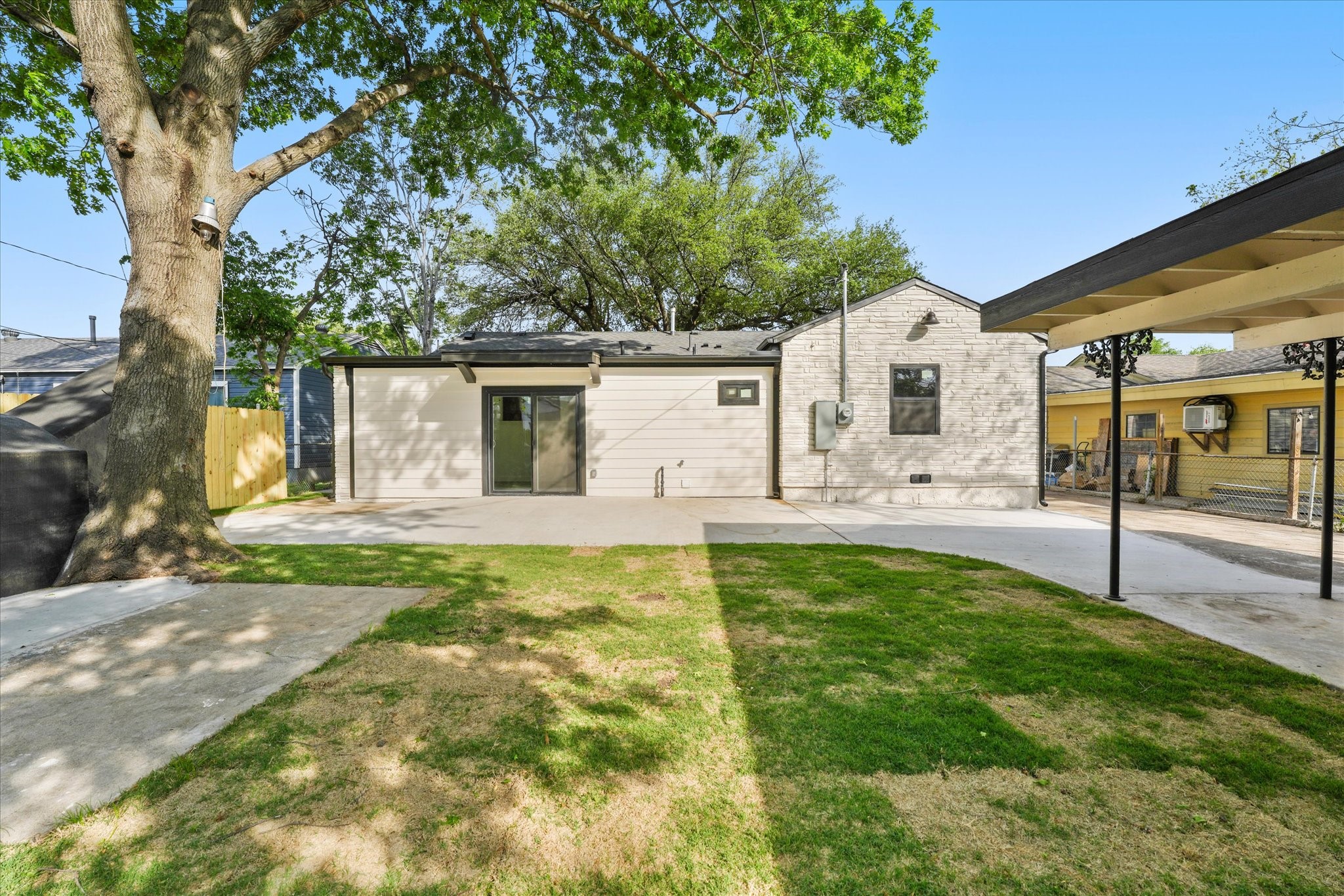 2912 Grayson Drive