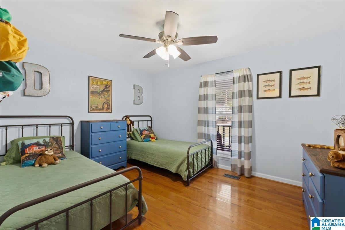 904 GARDENVIEW CIRCLE