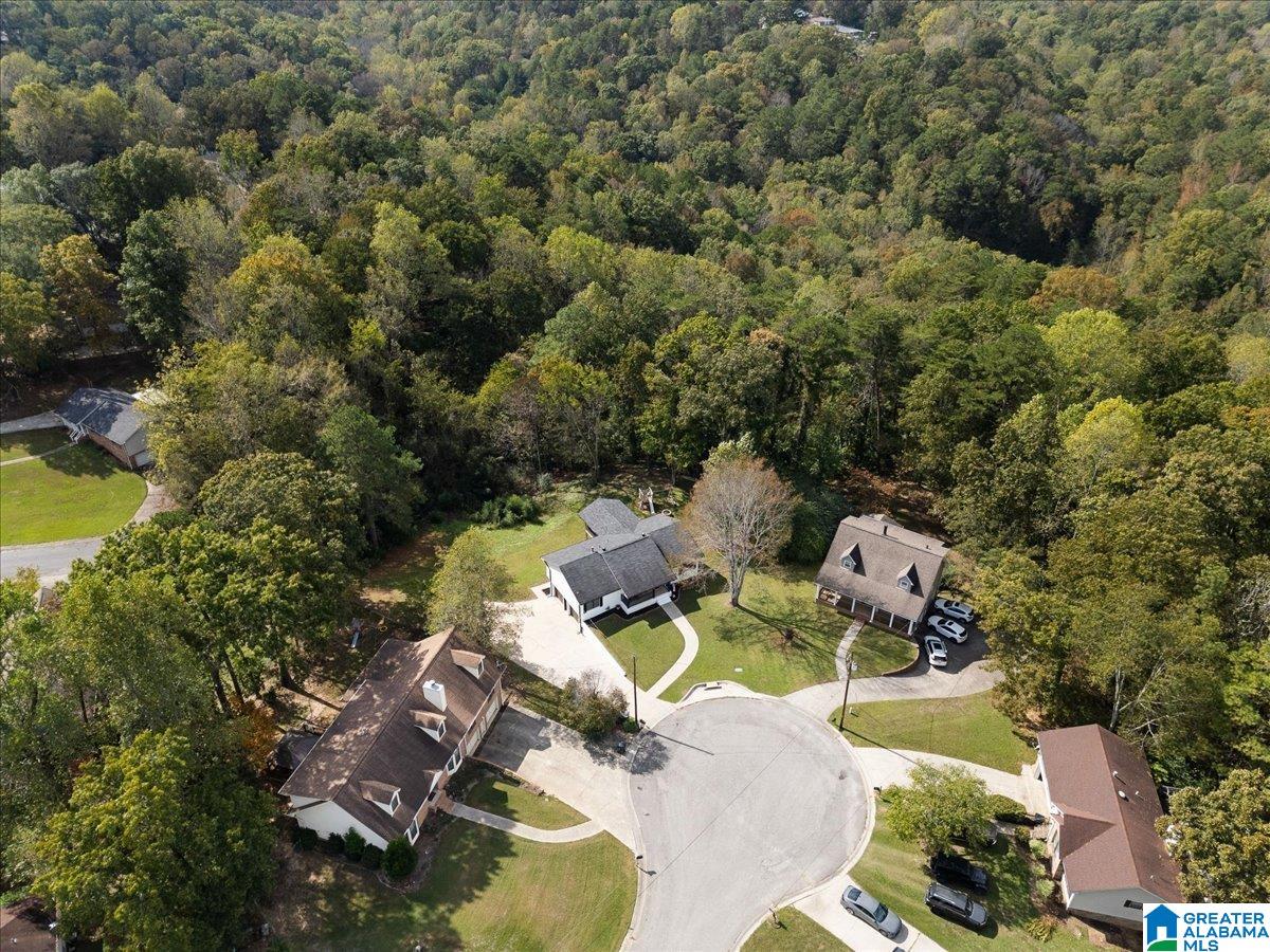 904 GARDENVIEW CIRCLE