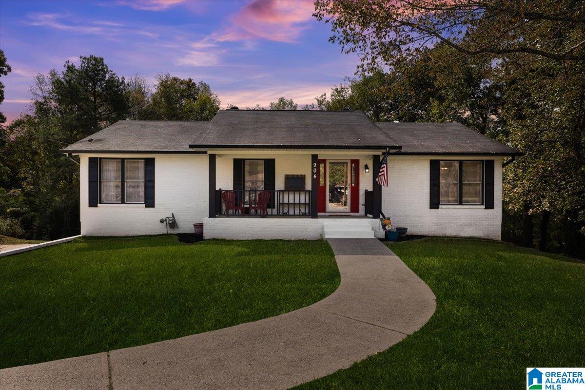 904 GARDENVIEW CIRCLE
