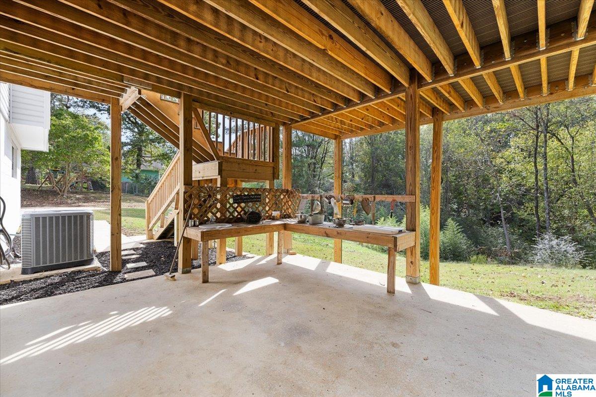 904 GARDENVIEW CIRCLE
