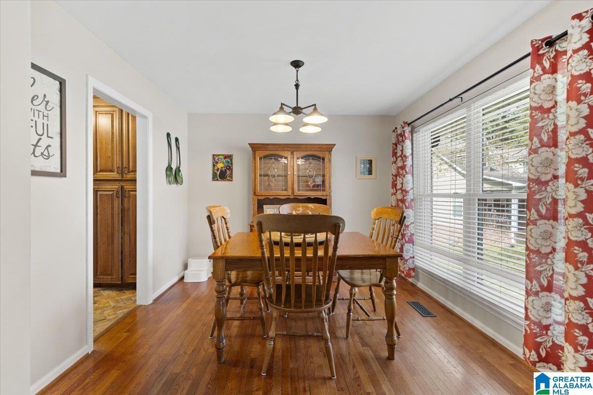 904 GARDENVIEW CIRCLE