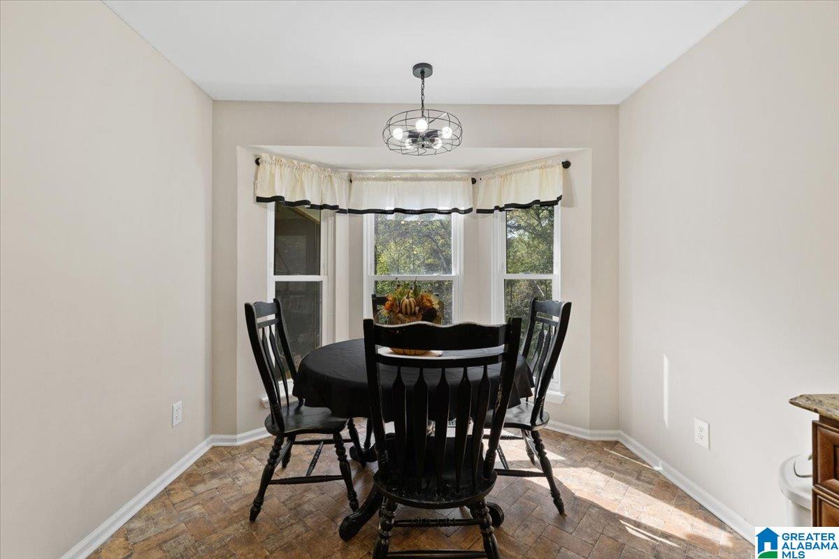 904 GARDENVIEW CIRCLE