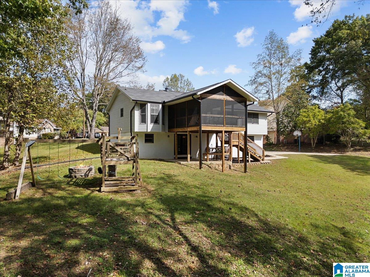 904 GARDENVIEW CIRCLE