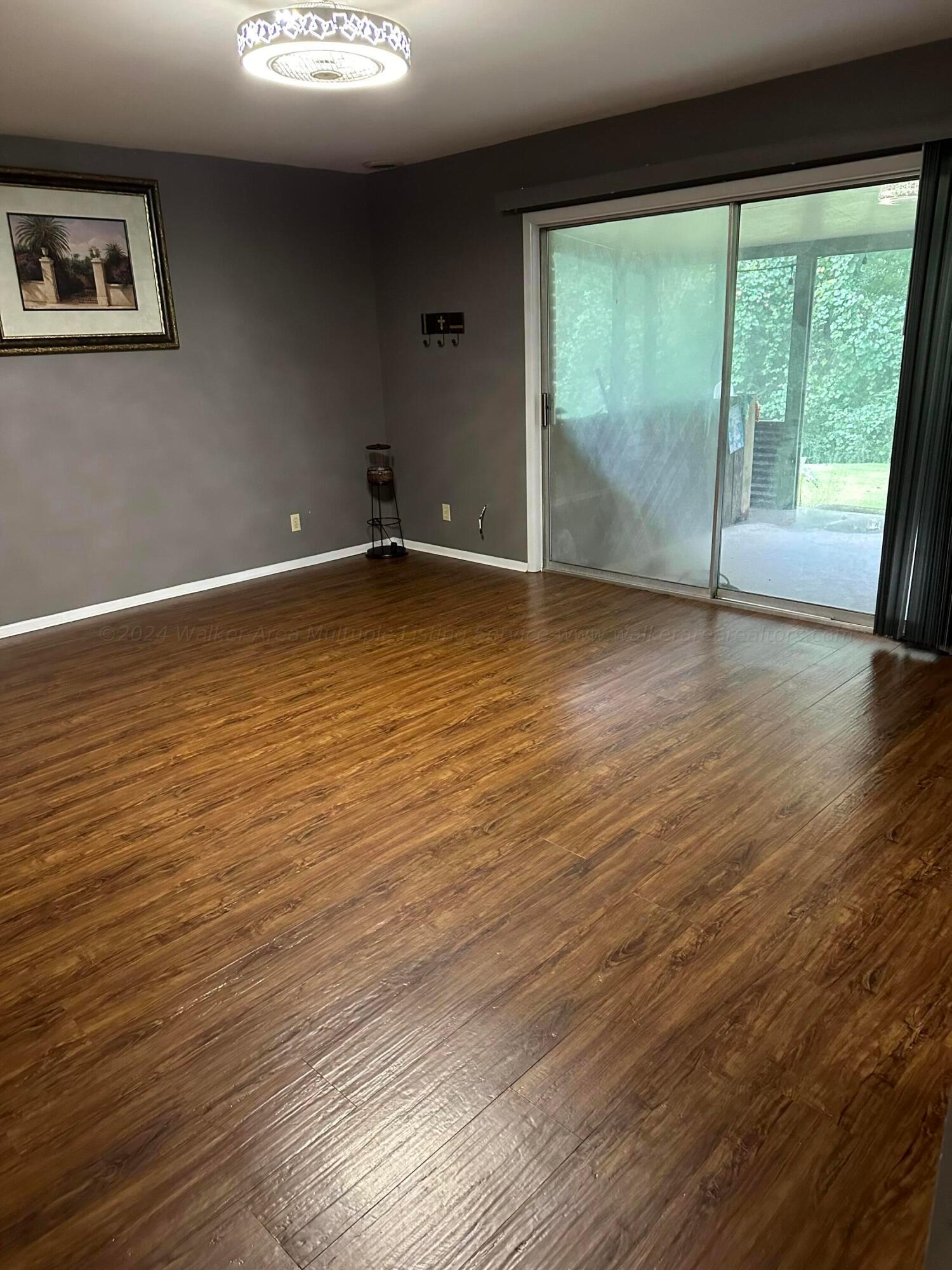 4633 REDMILL SARAGOSSA Rd