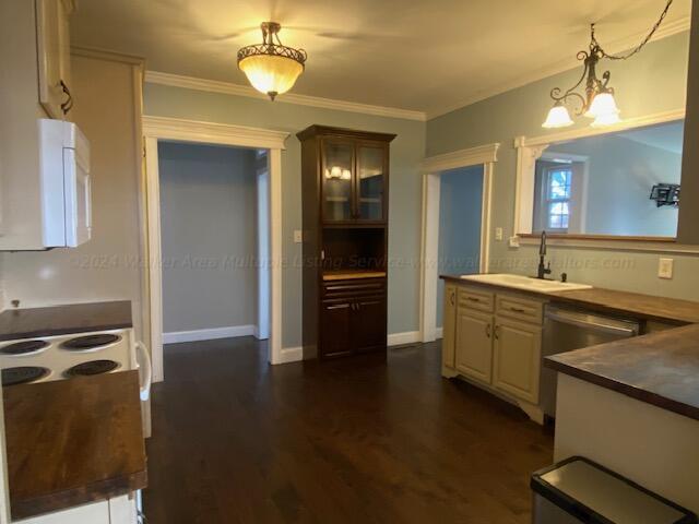 603 W 13TH St