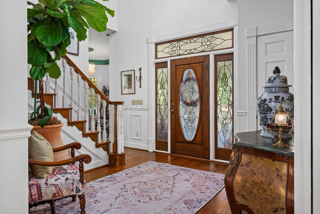 2601 VICTORIAN Dr