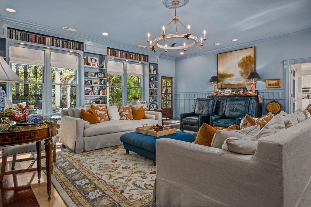 2601 VICTORIAN Dr