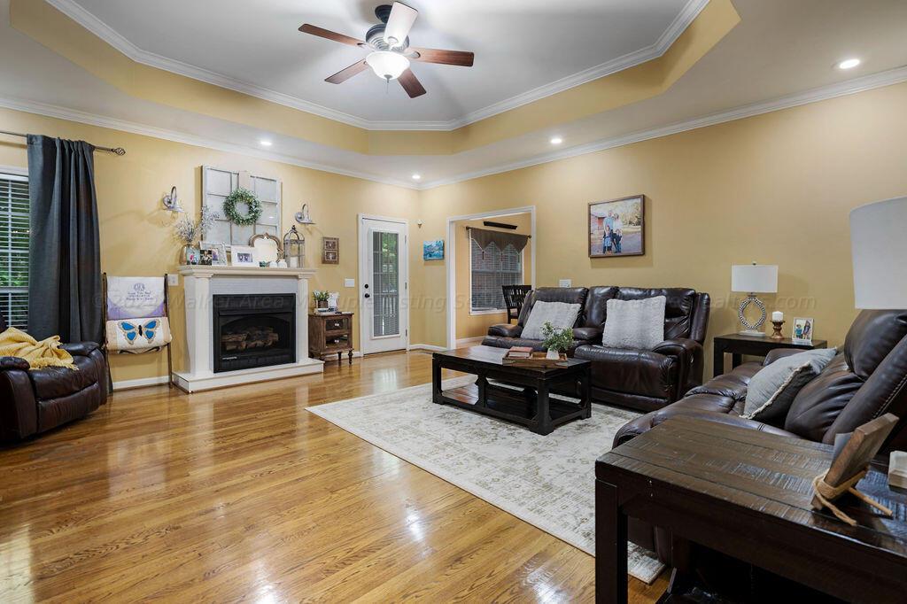 1410 PINEVIEW Rd