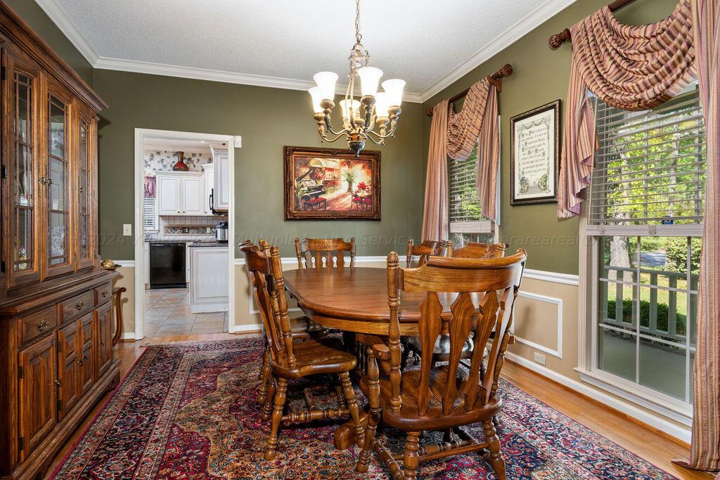 2206 OVERBOOK Dr
