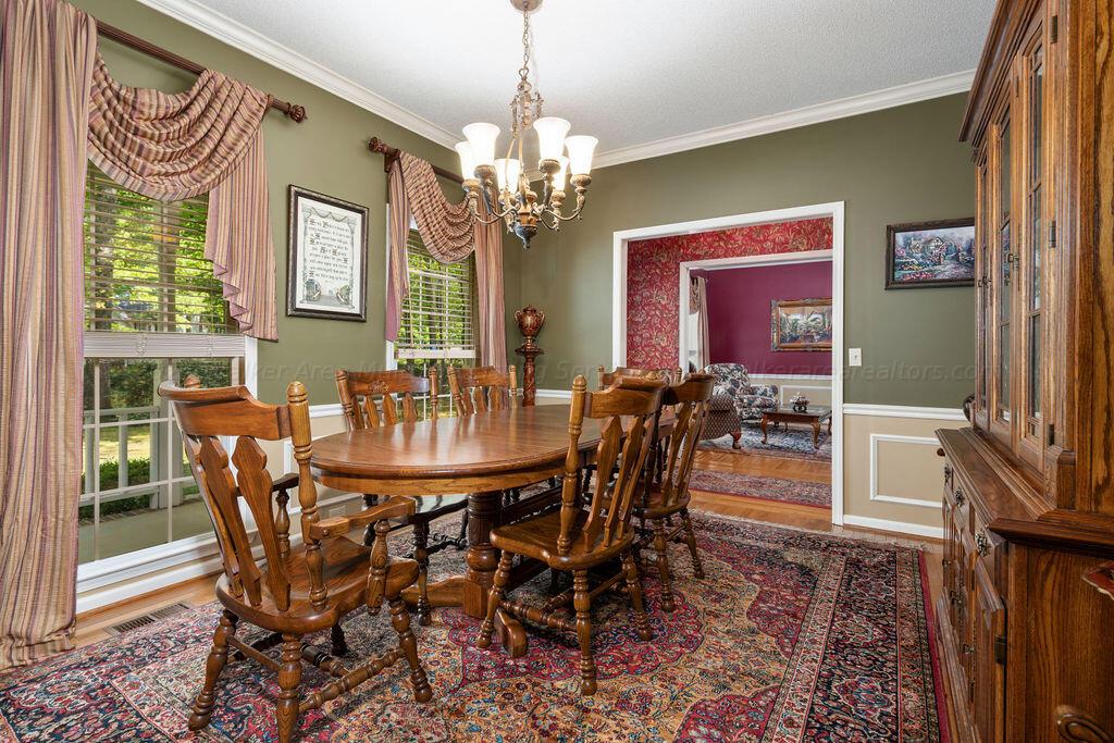 2206 OVERBOOK Dr