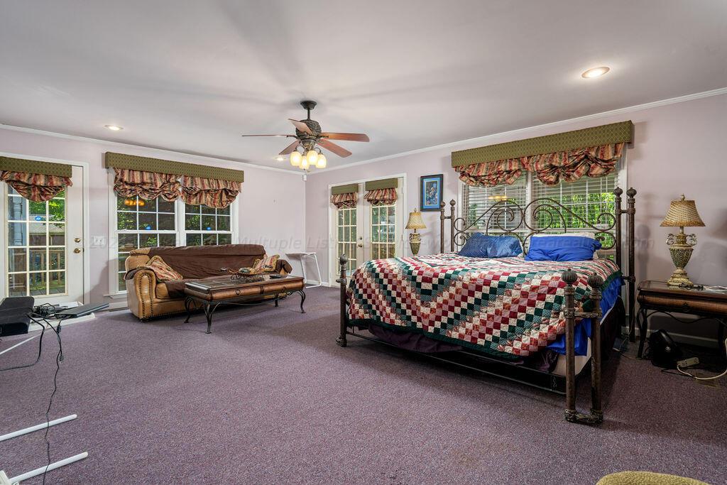 2206 OVERBOOK Dr
