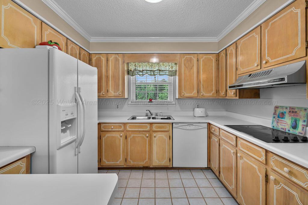 843 BRADFORD Rd