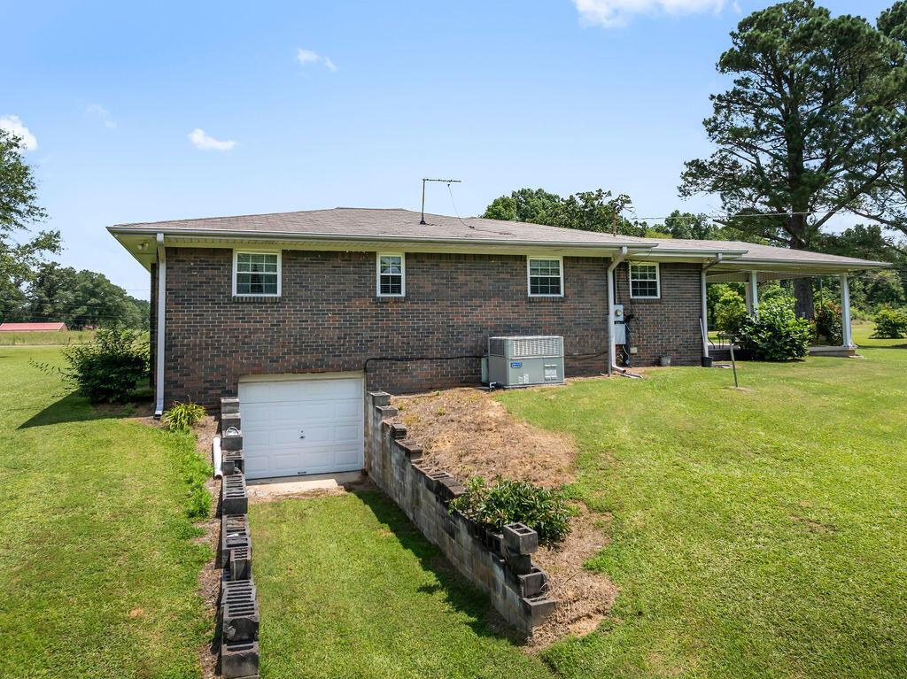 843 BRADFORD Rd