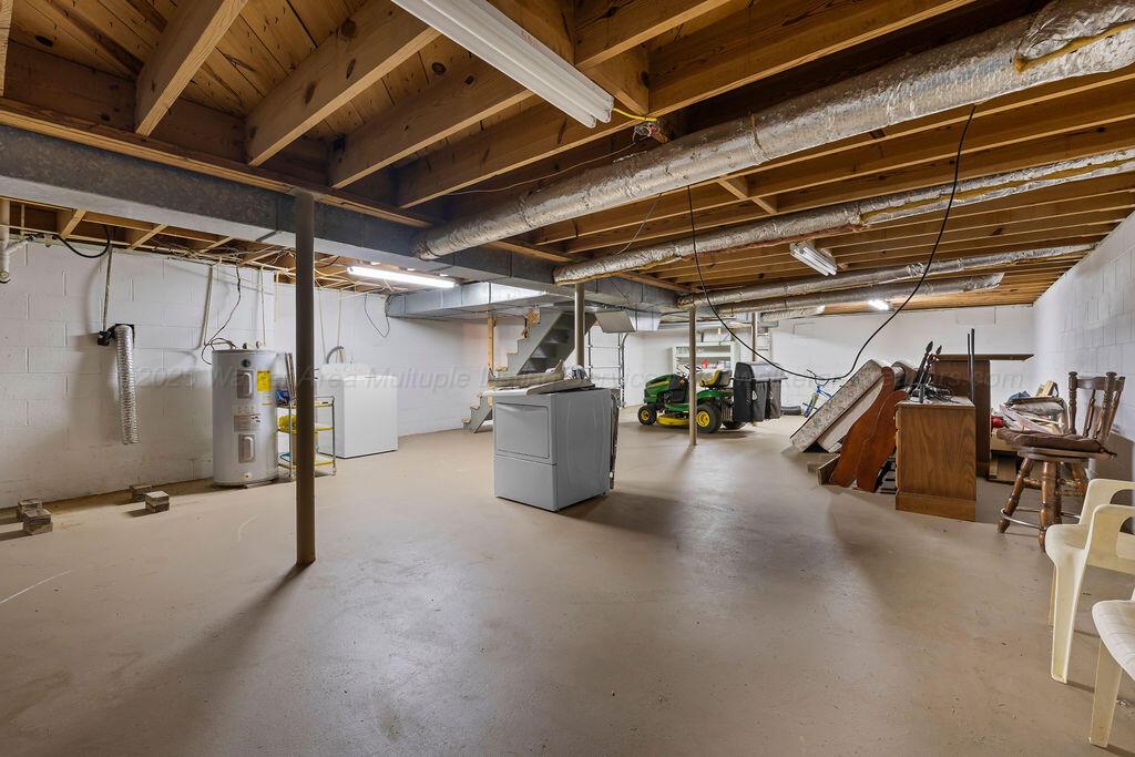843 BRADFORD Rd
