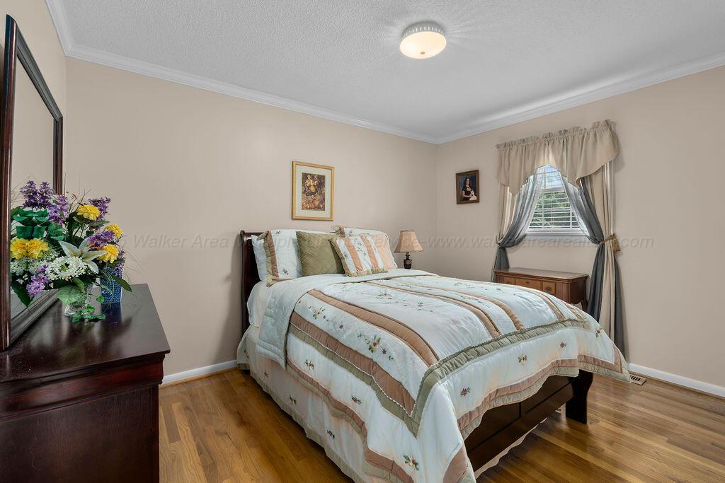 843 BRADFORD Rd