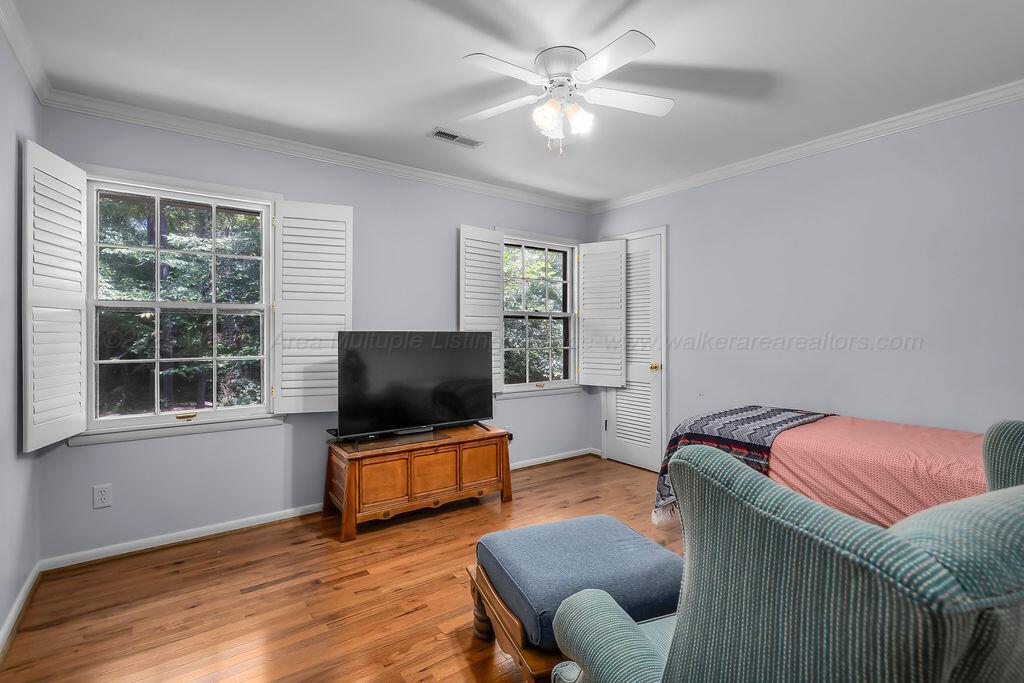 505 3rd Ave