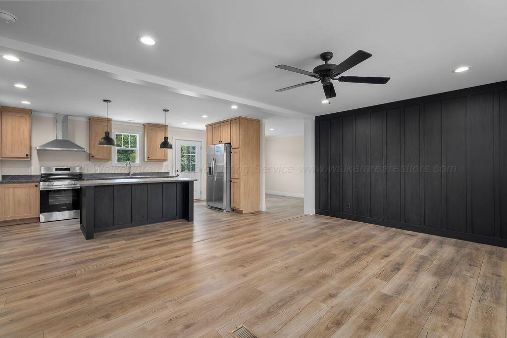 211 WENDY Way