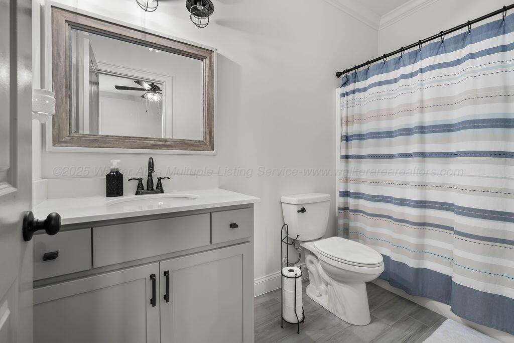 2361 HIDDEN RIDGE Ln