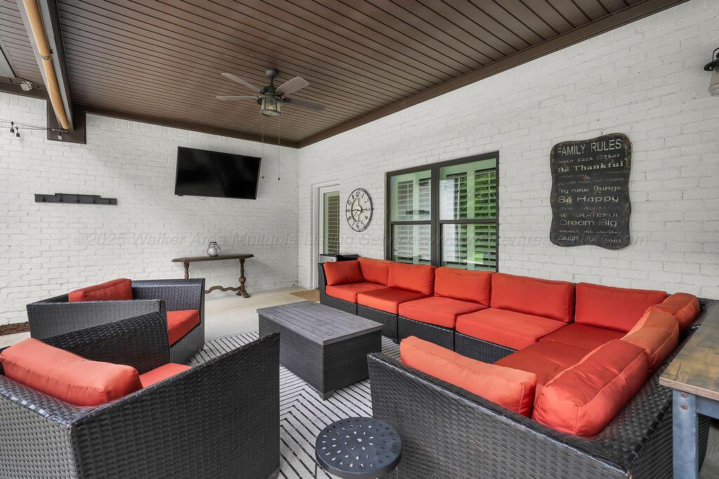 2361 HIDDEN RIDGE Ln