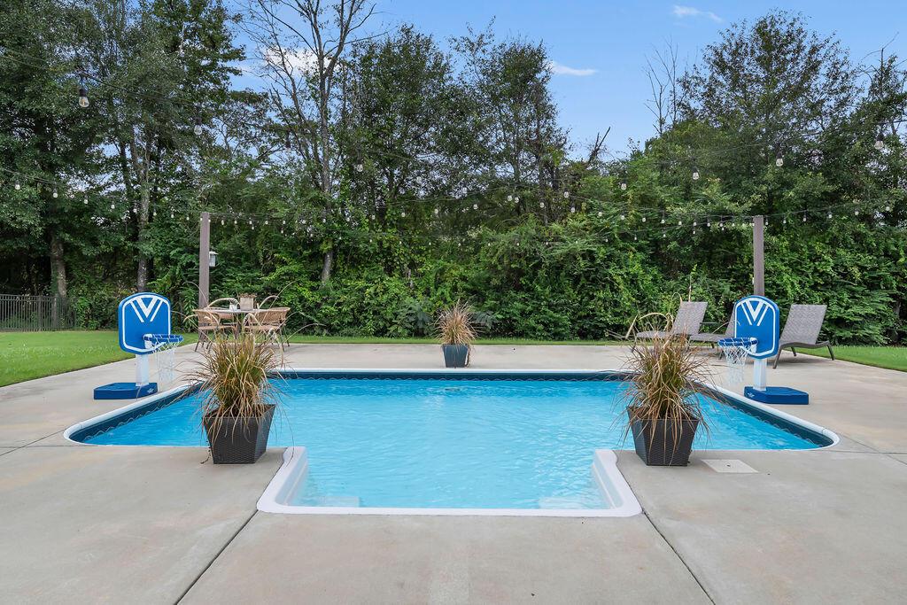 2361 HIDDEN RIDGE Ln