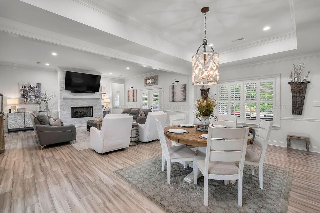 2361 HIDDEN RIDGE Ln