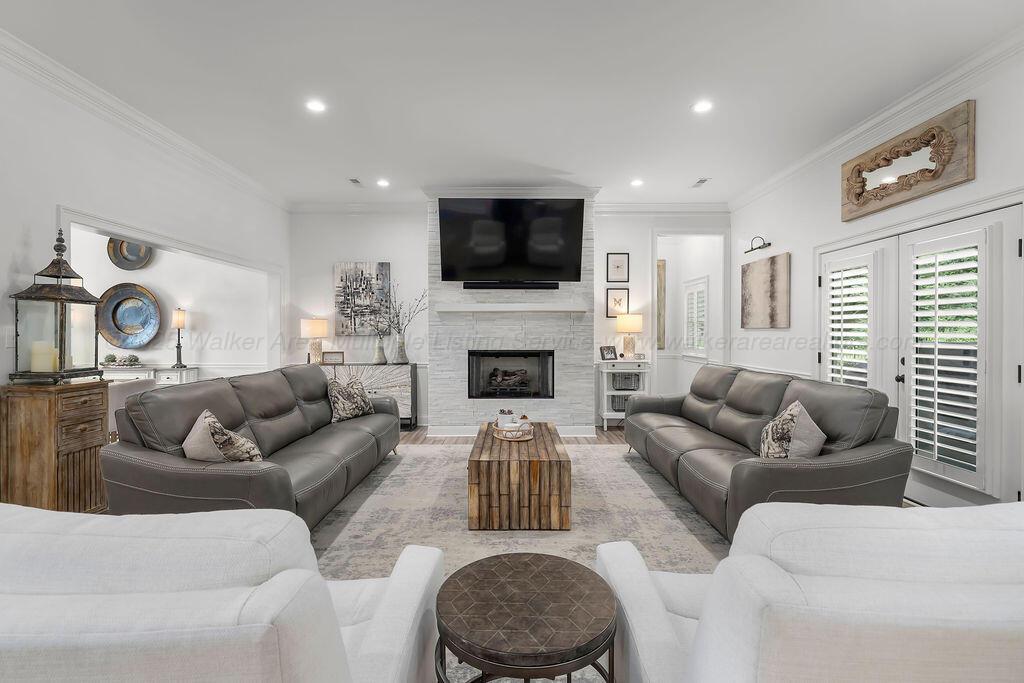 2361 HIDDEN RIDGE Ln