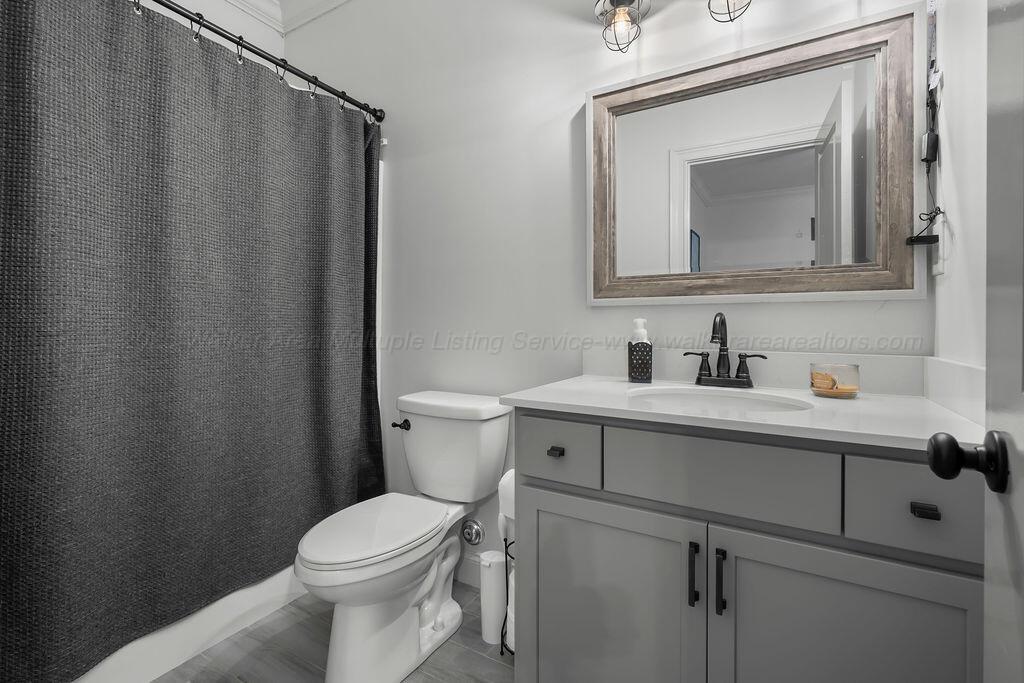 2361 HIDDEN RIDGE Ln