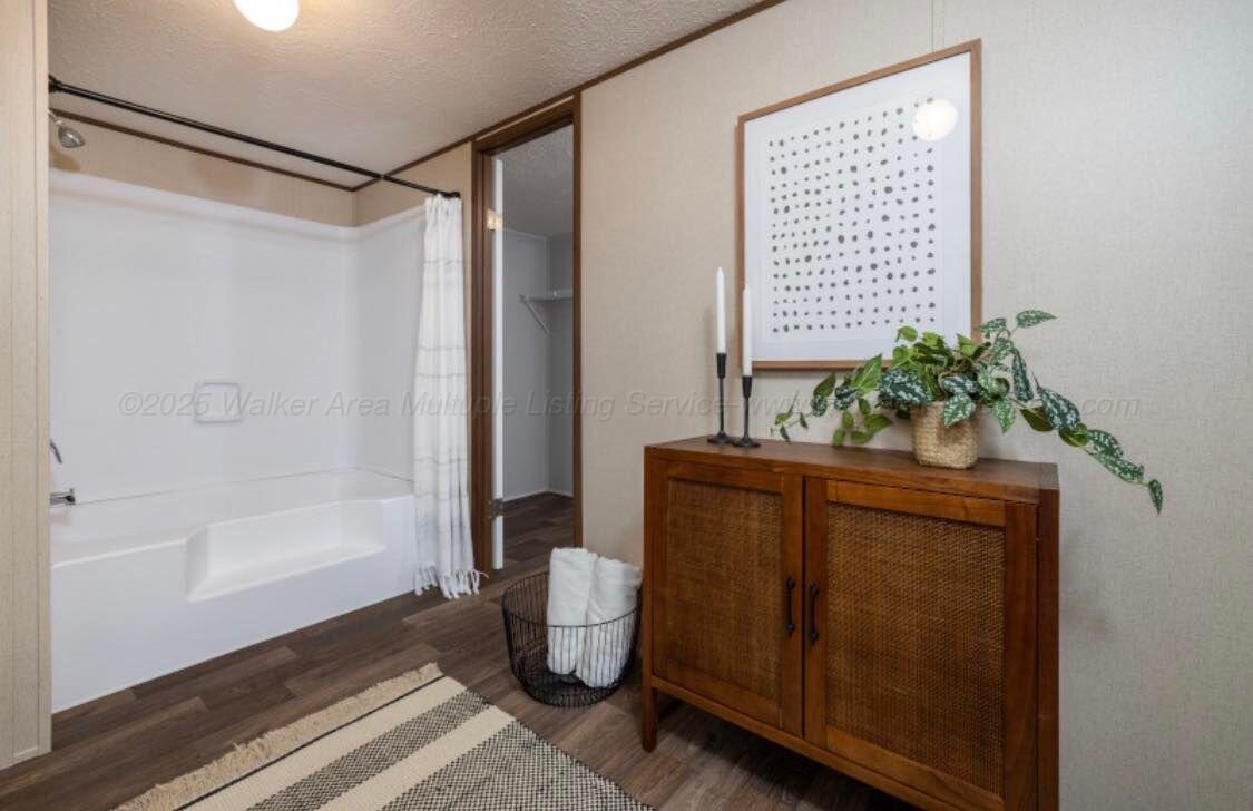 109 TORILEE Ln