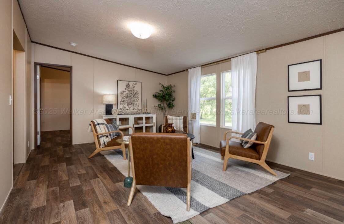 109 TORILEE Ln
