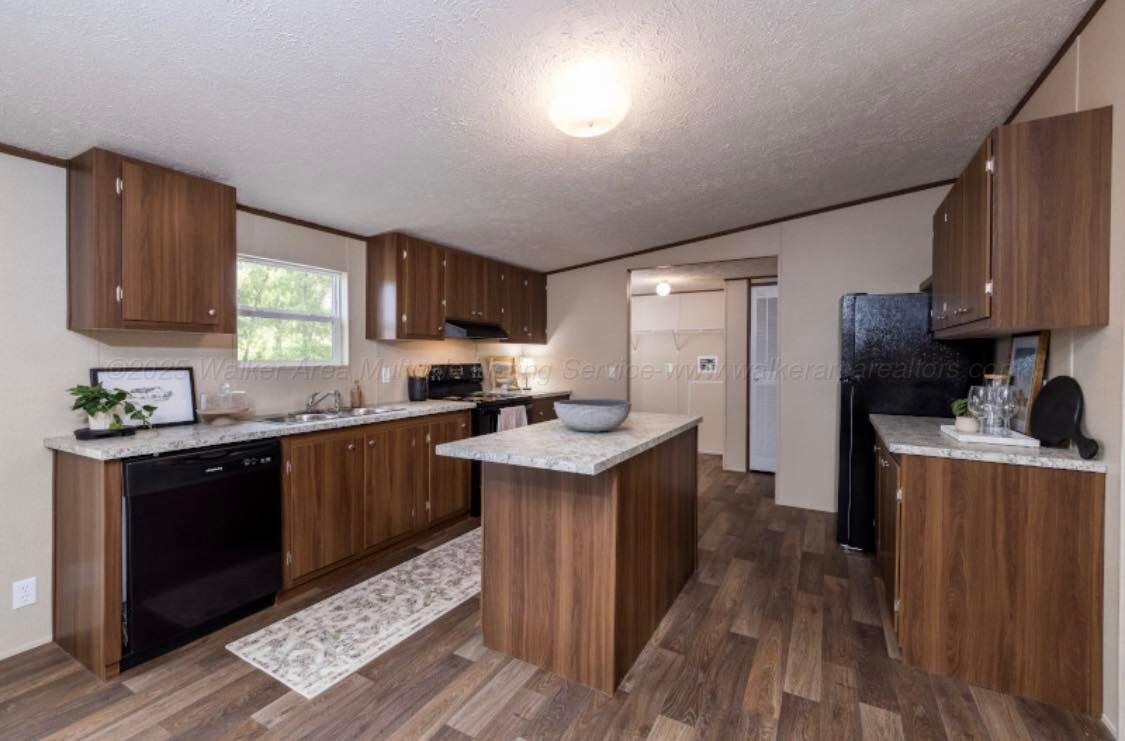 109 TORILEE Ln