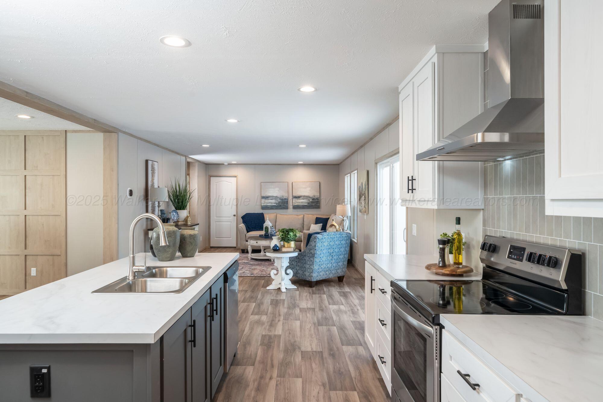 26 TORILEE Ln