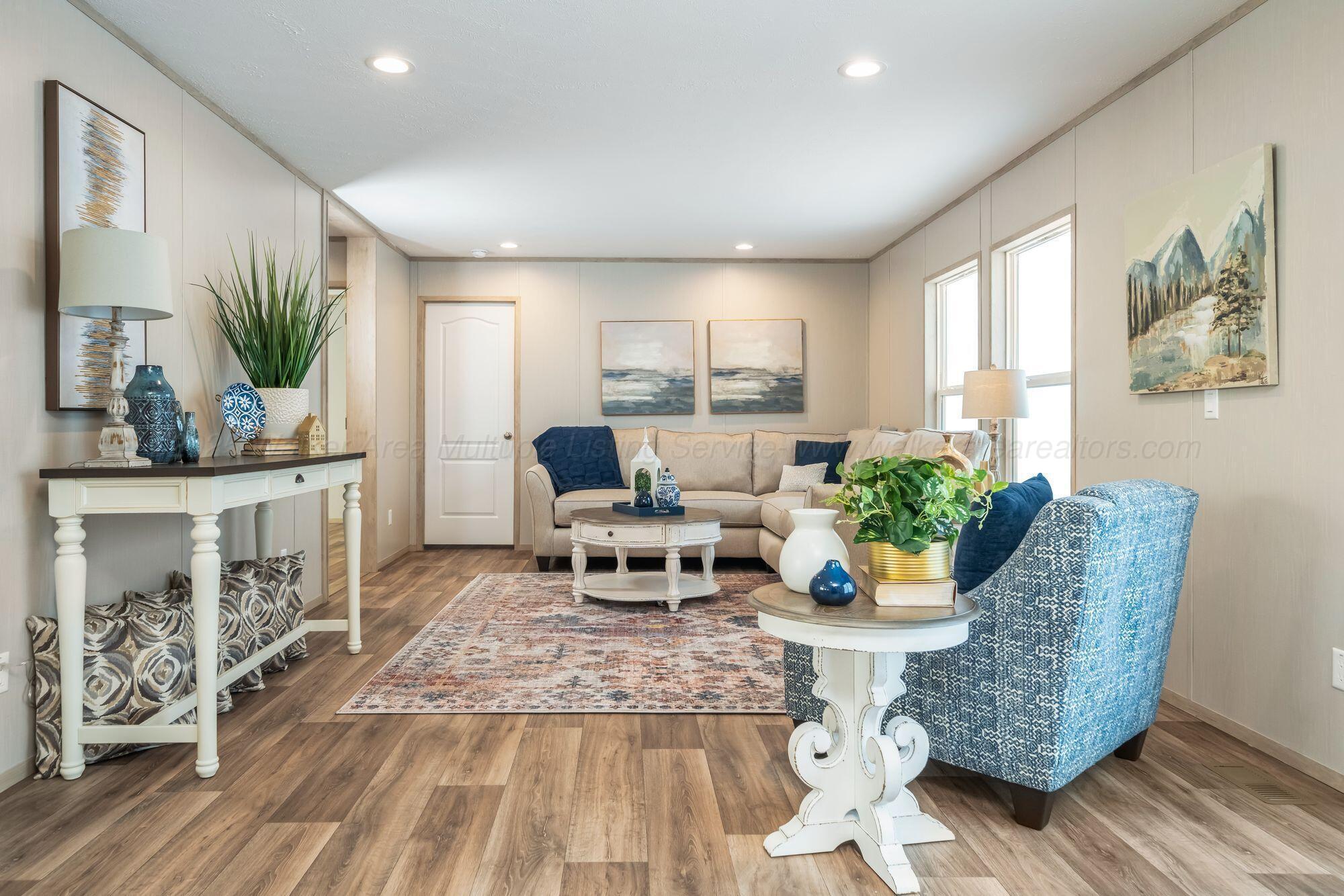 26 TORILEE Ln